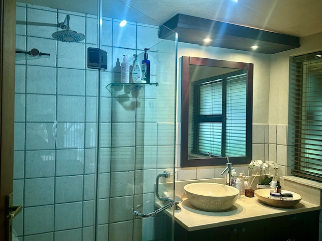5 Bedroom Property for Sale in Lakeland North West